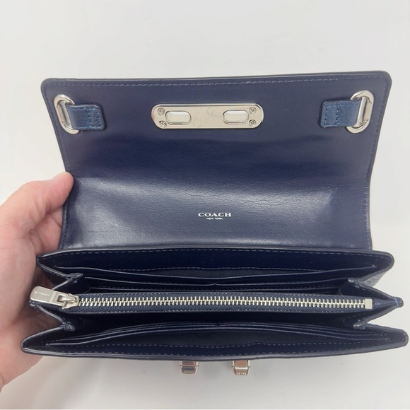 Coach Swagger Wallet - Picture 8 of 11